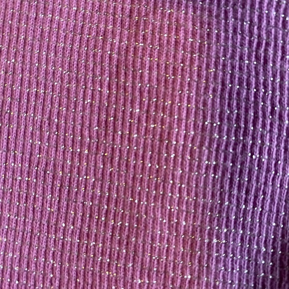 Old navy soft knit top - Picture 2 of 5